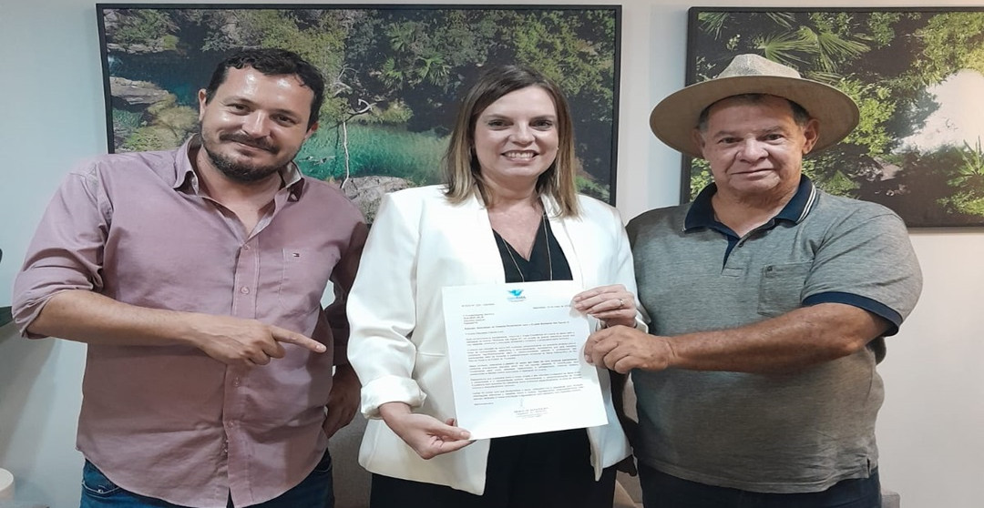 PRESIDENTE DO CBHRMA REÚNE-SE E PROTOCOLA OFÍCIO NO GABINETE DA DEPUTADA ESTADUAL CLÁUDIA LELIS PARA SOLICITAR EMENDA PARLAMENTAR PARA REALIZAÇÃO DO 