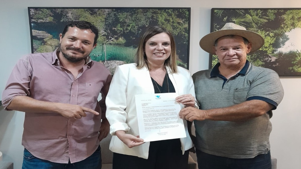 PRESIDENTE DO CBHRMA REÚNE-SE E PROTOCOLA OFÍCIO NO GABINETE DA DEPUTADA ESTADUAL CLÁUDIA LELIS PARA SOLICITAR EMENDA PARLAMENTAR PARA REALIZAÇÃO DO 